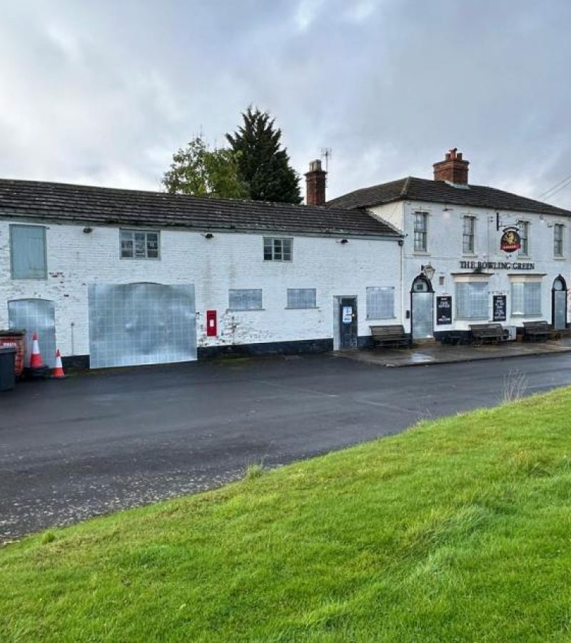 The Bowling Green, pub, derelict